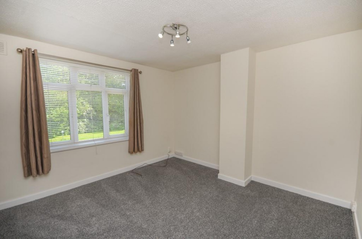 Richmond Road, Mangotsfield, Bristol, BS16 9EZ