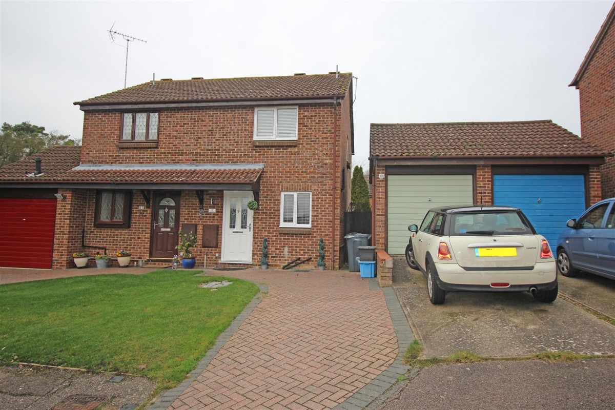 Downlands, Stevenage, SG2 7BH