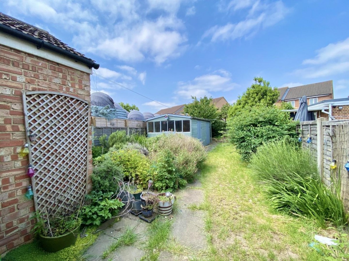 Roseville Road, Hayes, UB3 4QX