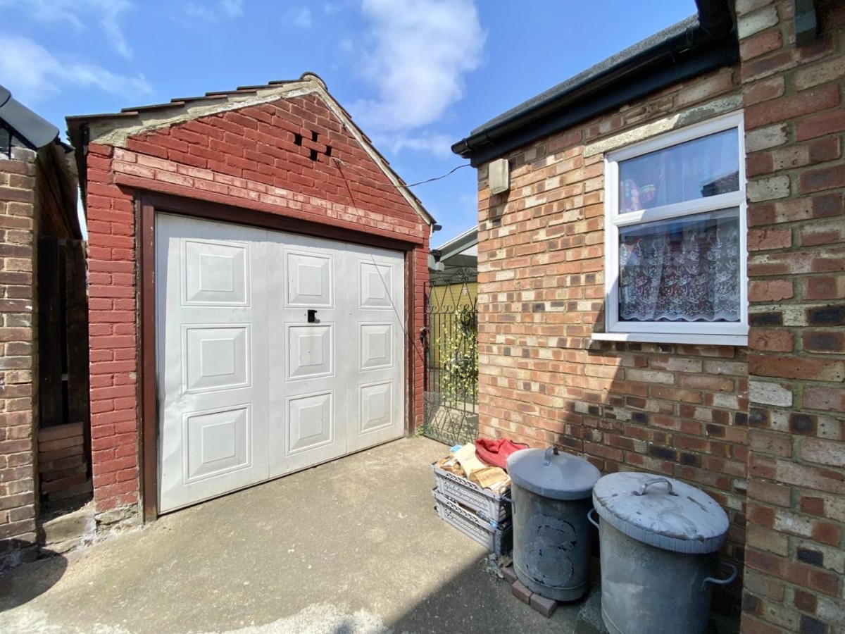 Roseville Road, Hayes, UB3 4QX