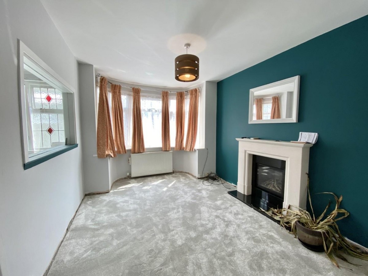 Roseville Road, Hayes, UB3 4QX