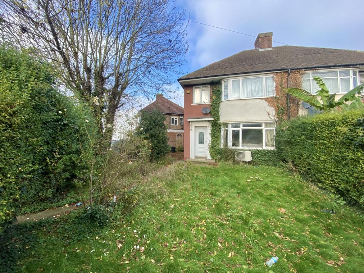 Barnhill Road, Hayes, Middlesex, UB4 9AP