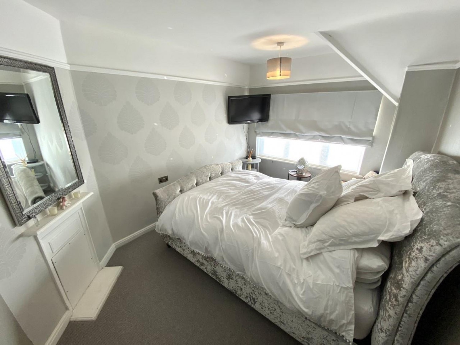 Harvey Road, Hillingdon, Middlesex, UB10 0HR
