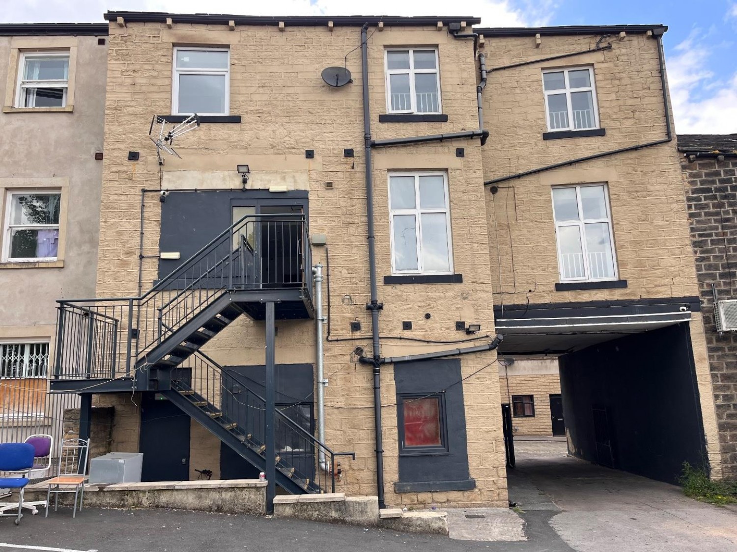 Daisy Hill, Dewsbury