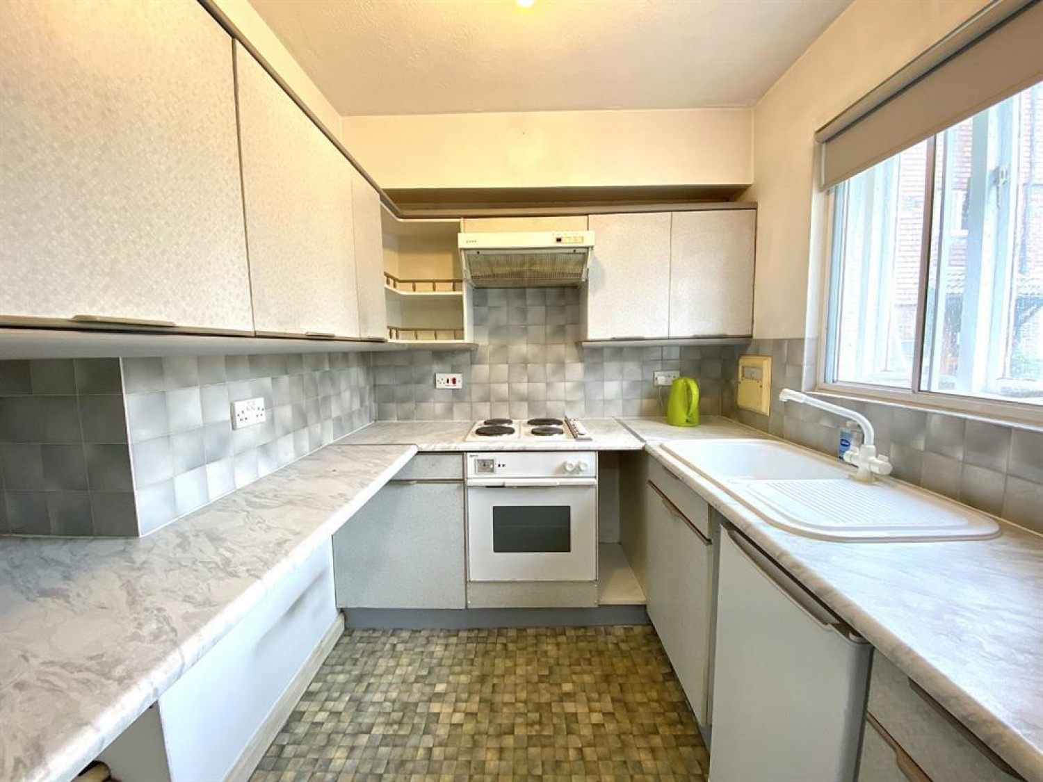 Brendon Close, Harlington, Middlesex, UB3 5NH