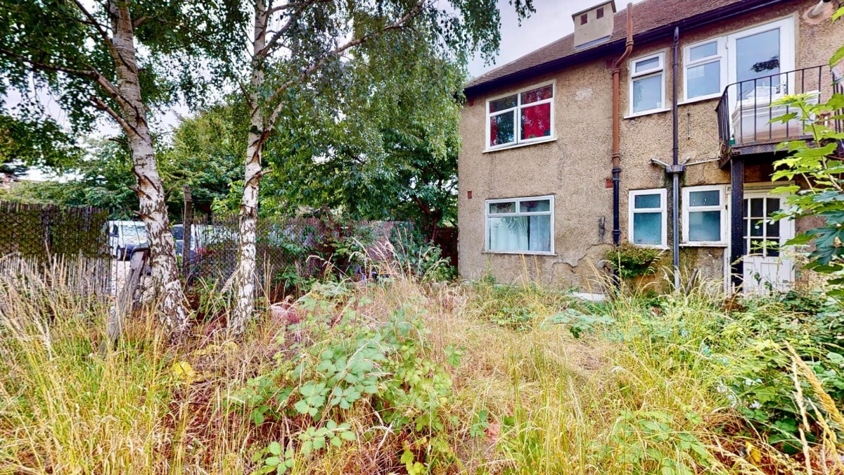 Grantham Gardens, Chadwell Heath, RM6