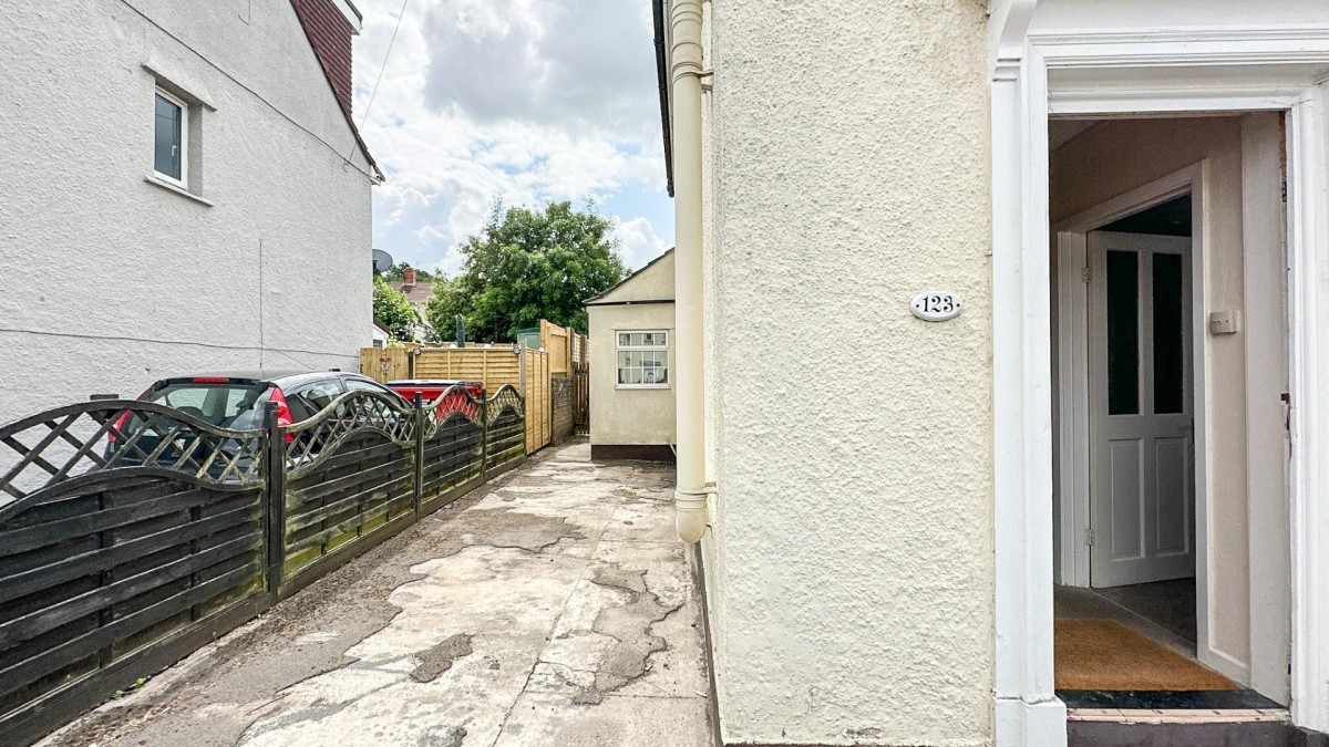 Marksbury Road, Bedminster, Bristol, BS3 5LA
