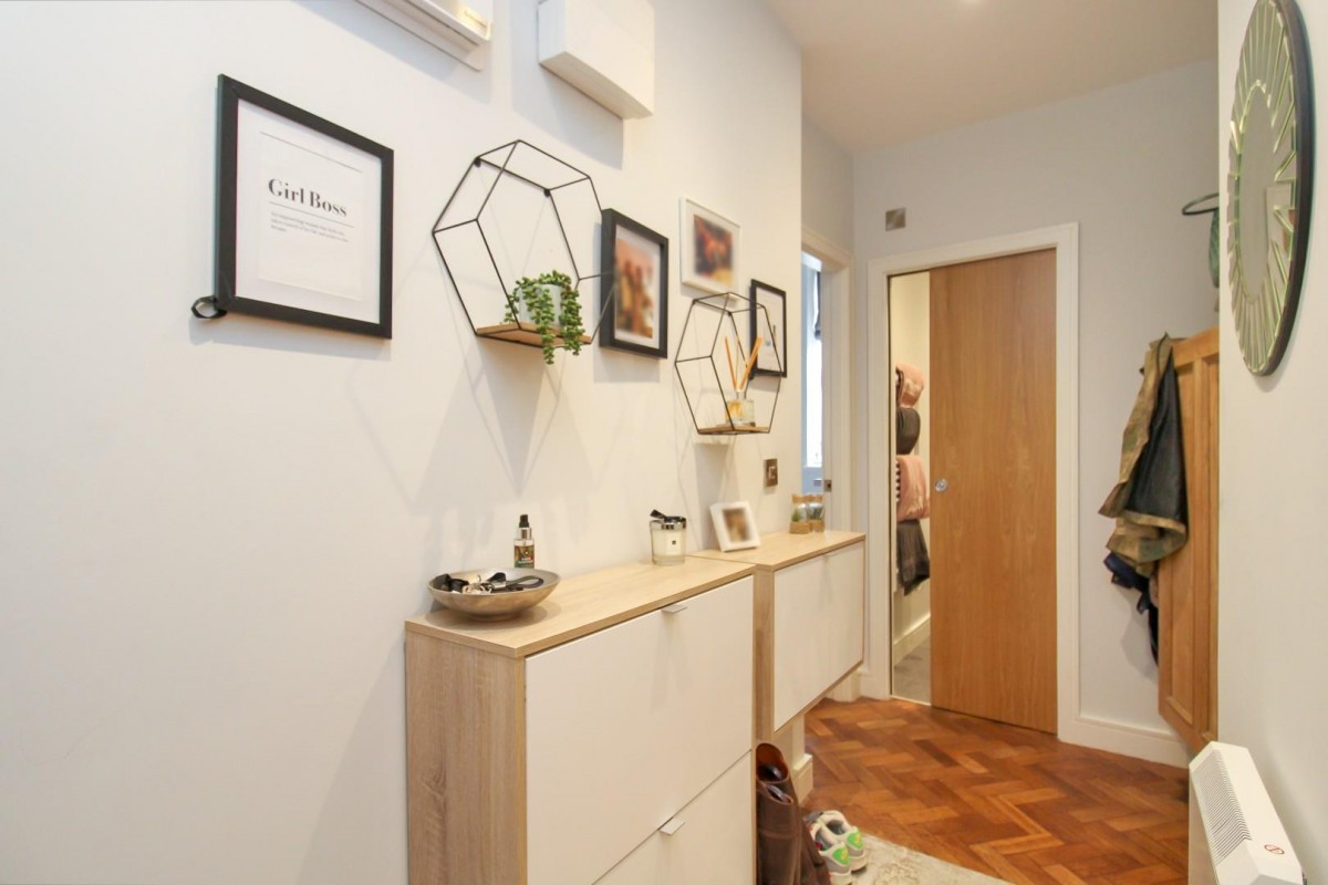 Flat 3 Burton Chambers 28 Market Place West, Ripon