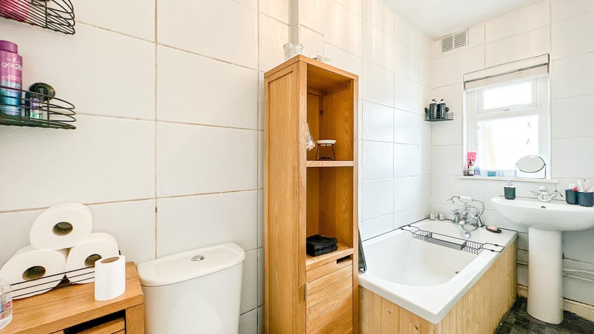 Marksbury Road, Bedminster, Bristol, BS3 5JX