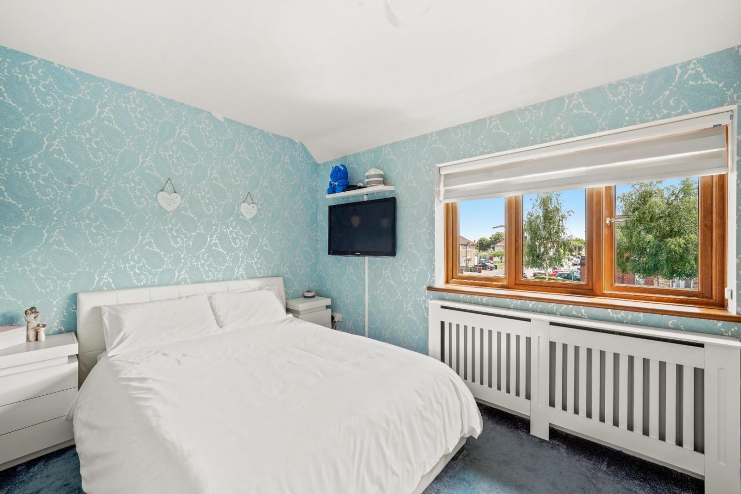 Valence Wood Road, Dagenham, RM8