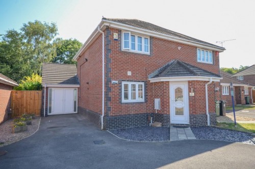 Thomas Avenue, Emersons Green, Bristol, BS16 7TA