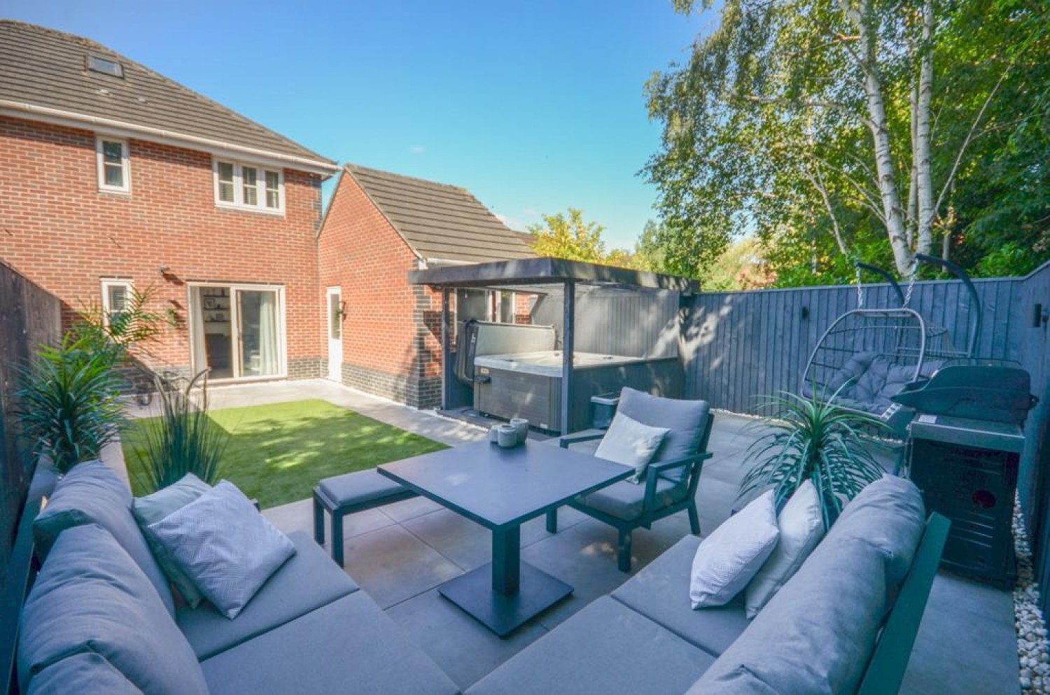 Thomas Avenue, Emersons Green, Bristol, BS16 7TA