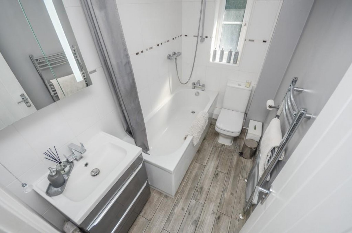 Thomas Avenue, Emersons Green, Bristol, BS16 7TA