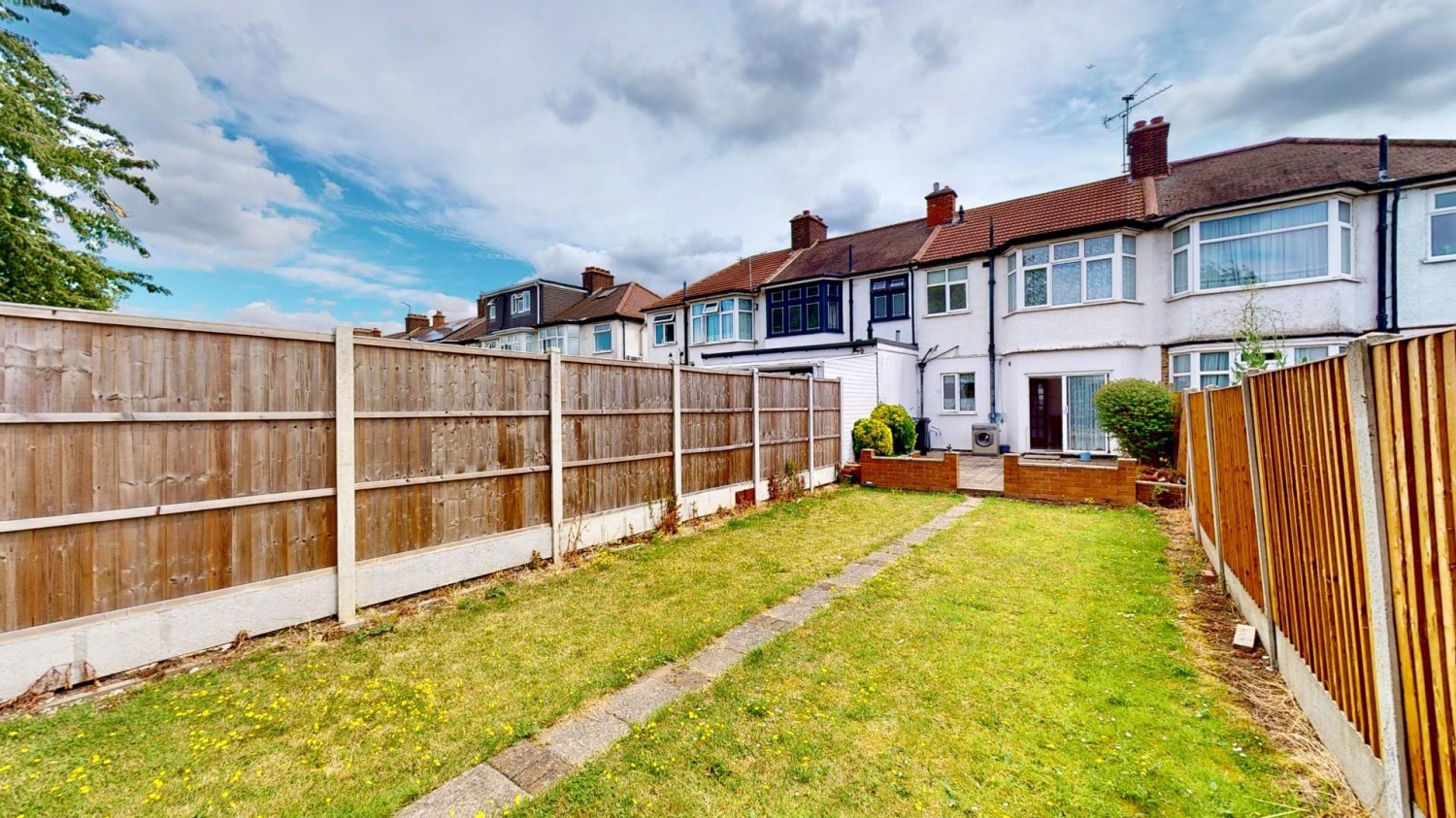 Christie Gardens, Chadwell Heath, RM6