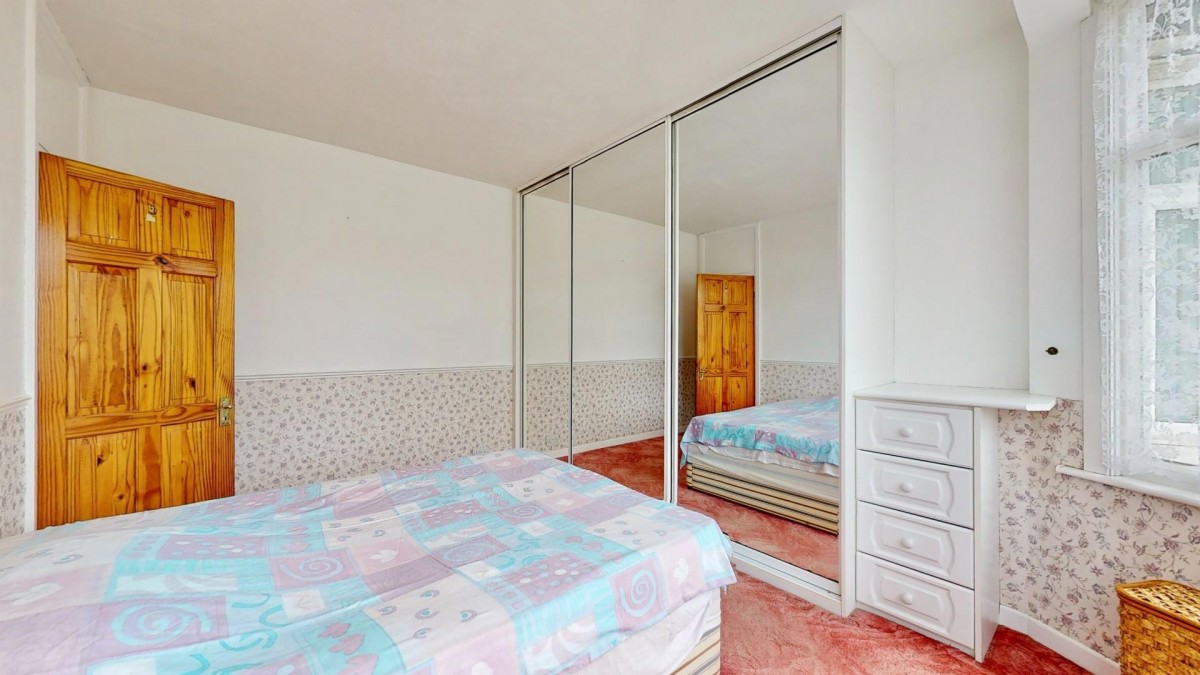 Christie Gardens, Chadwell Heath, RM6