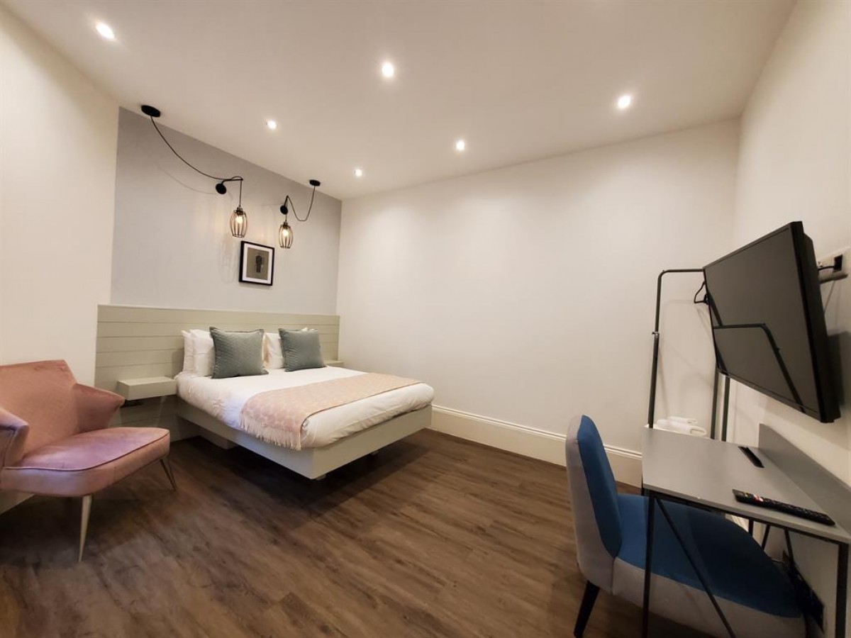 Friar Street, Reading, RG1 1HE