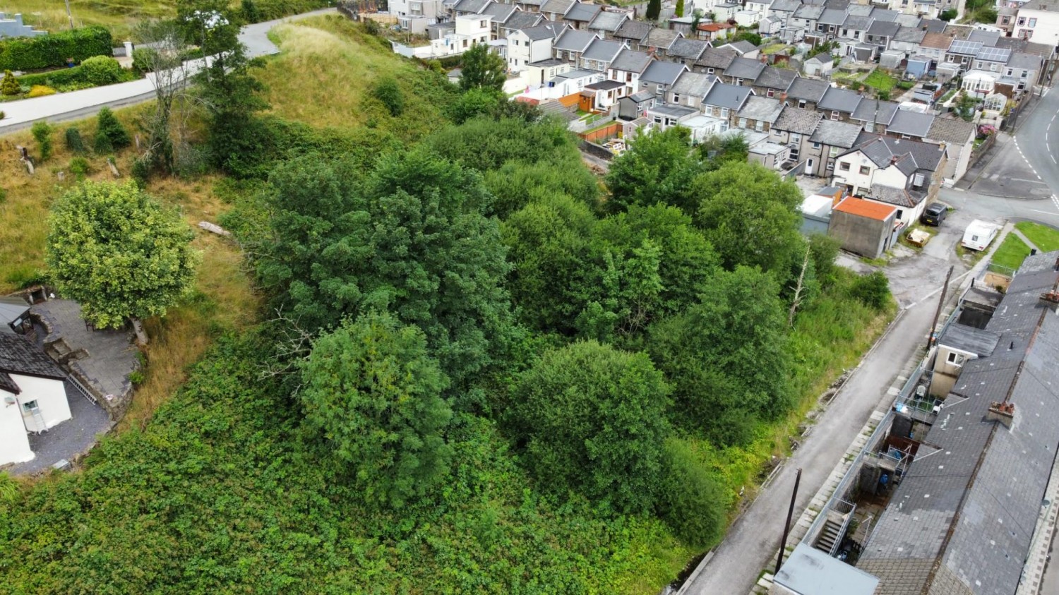 Ardwyn Place / Tynewydd Row, Bridgend