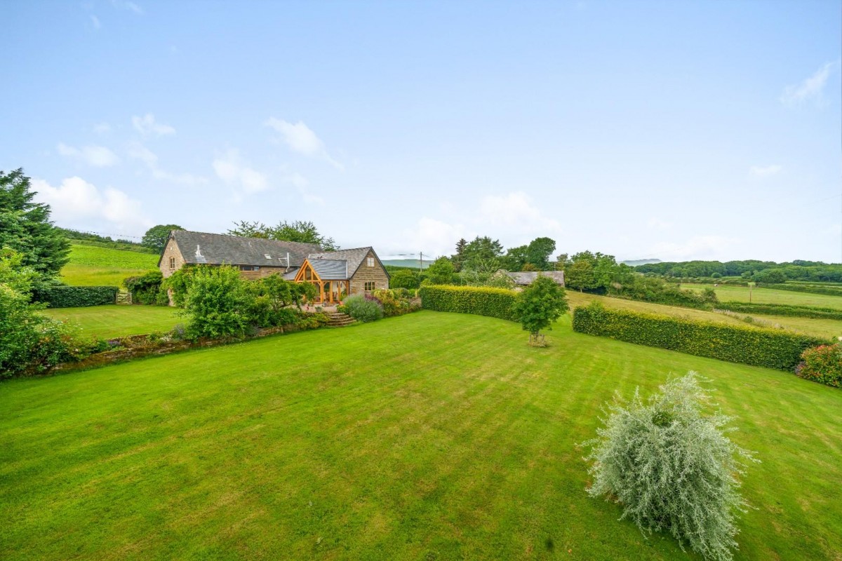 Pen-y-Parc, Upper Wernddu, Rowlestone, Hereford, HR2 0ED