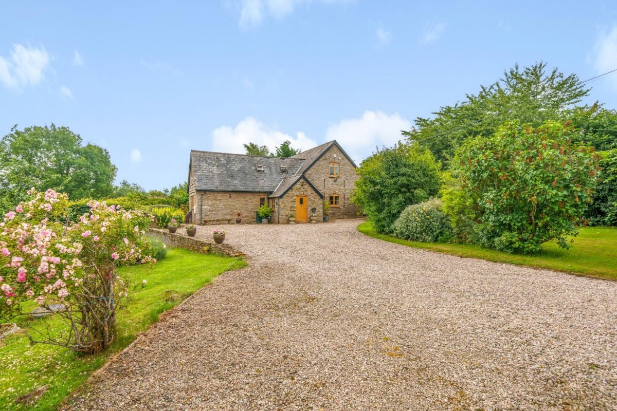 Pen-y-Parc, Upper Wernddu, Rowlestone, Hereford, HR2 0ED