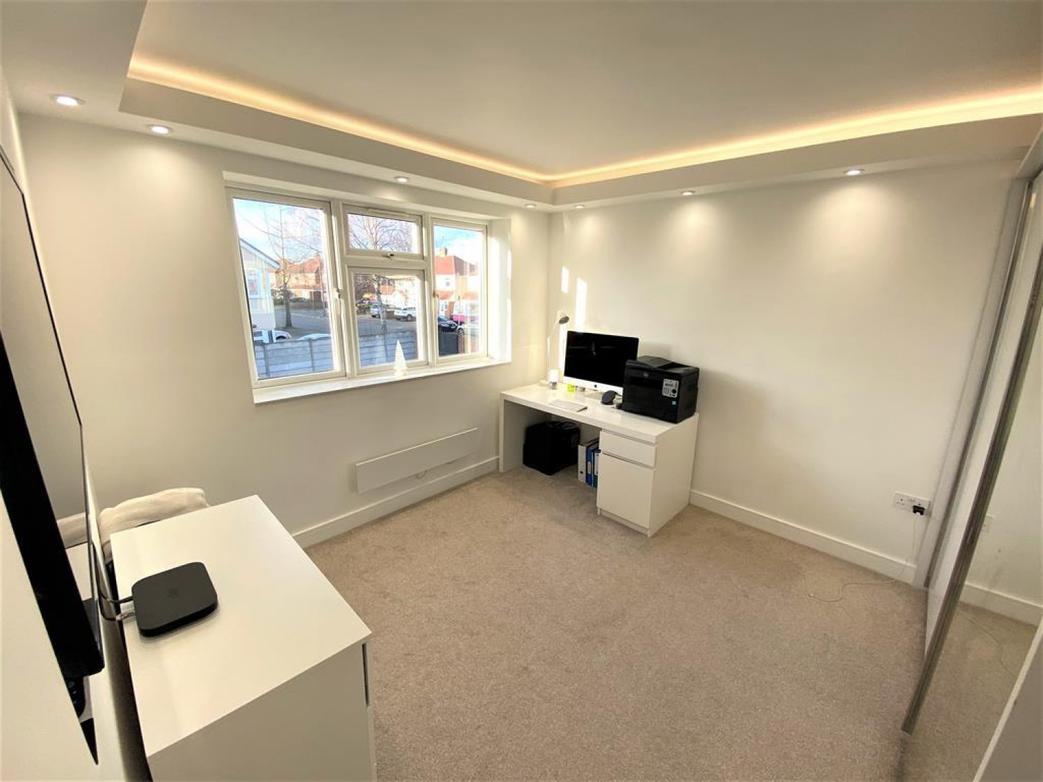 Shakespeare Avenue, Hayes, Middlesex, UB4 0BG