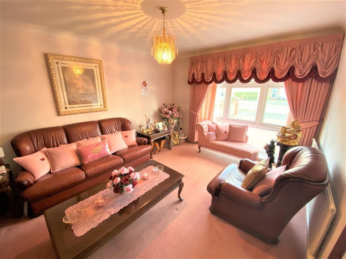 Shakespeare Avenue, Hayes, Middlesex, UB4 0BG