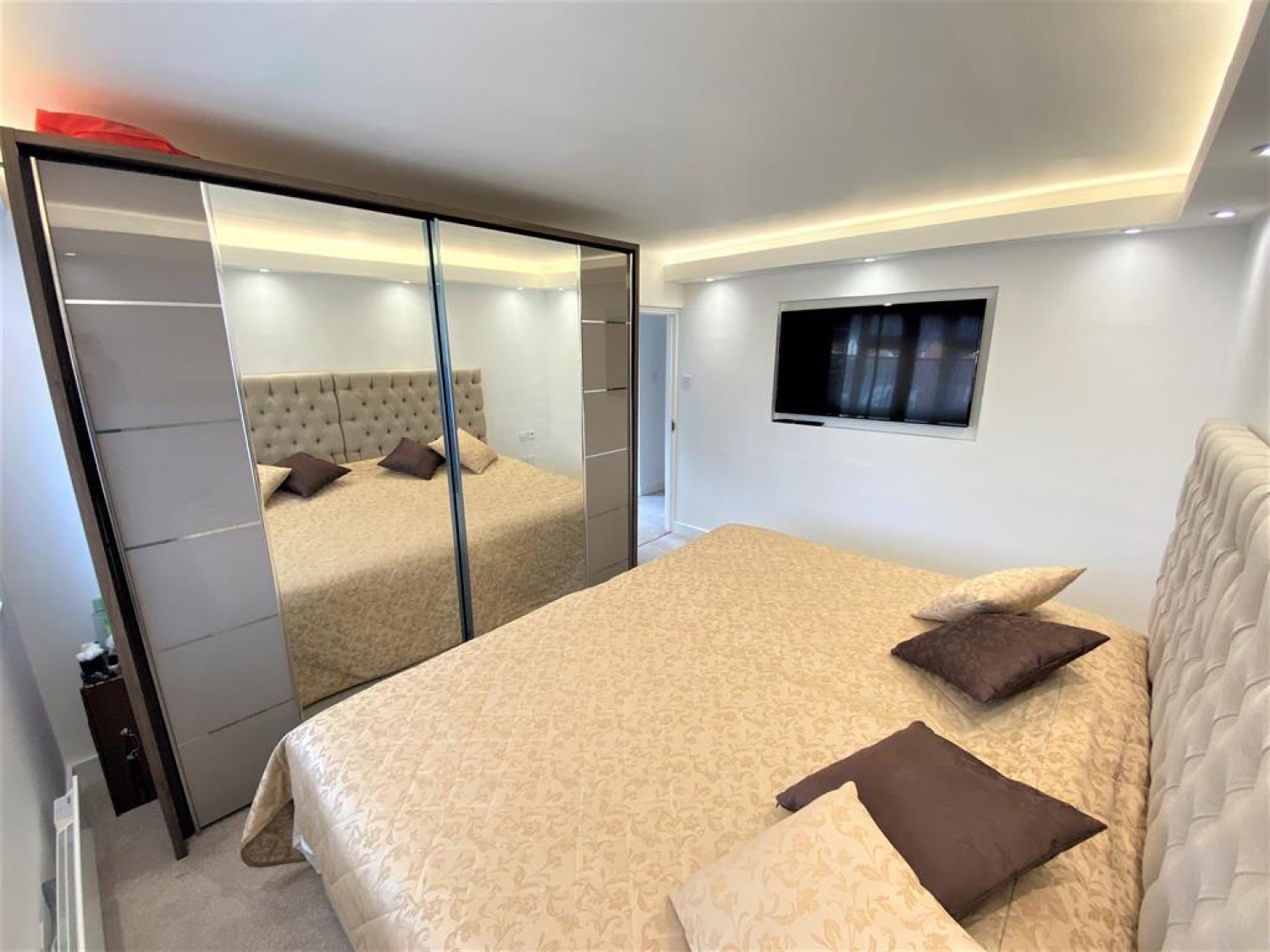 Shakespeare Avenue, Hayes, Middlesex, UB4 0BG