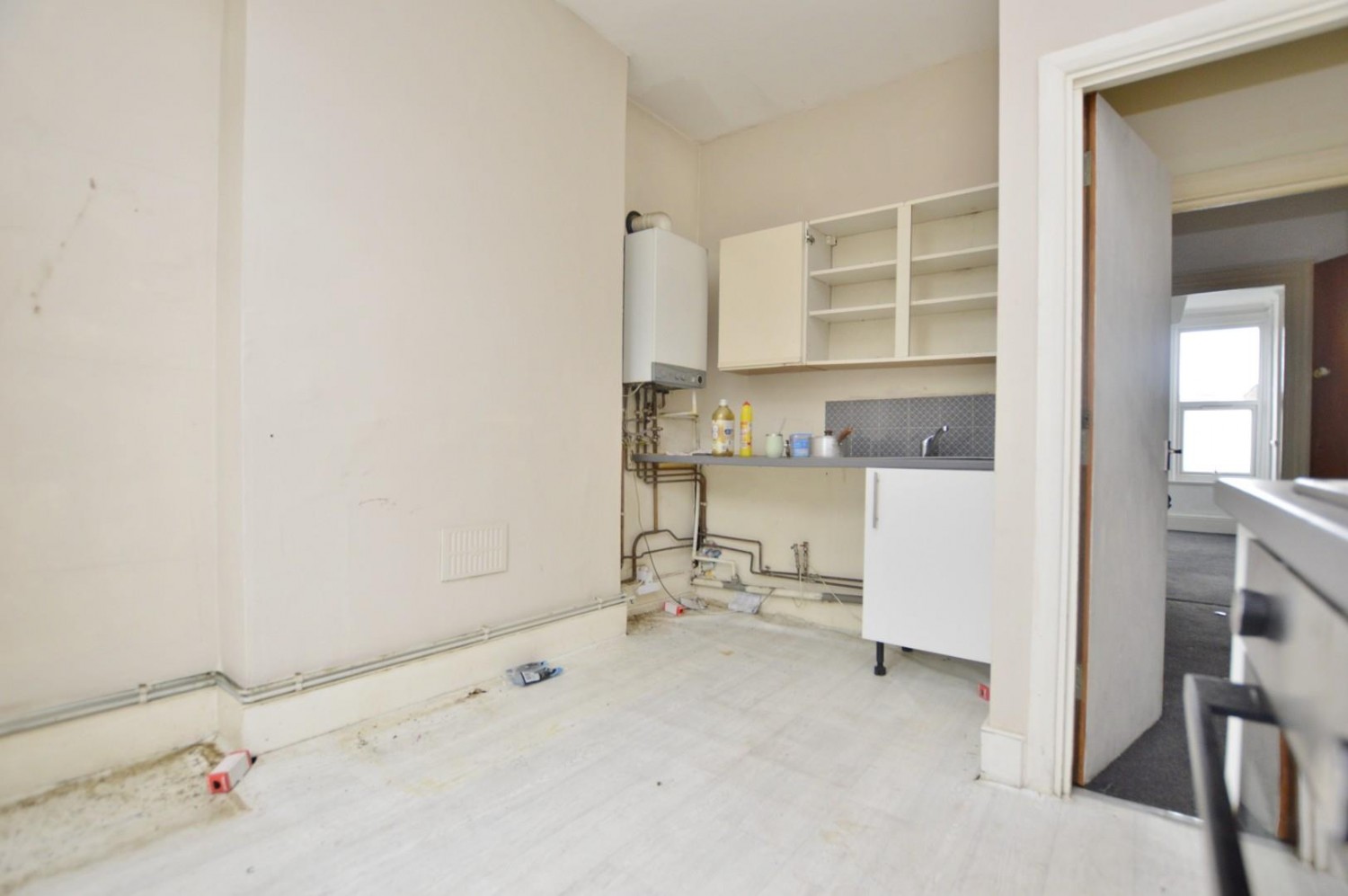 Plashet Road, Plaistow, E13 0QT