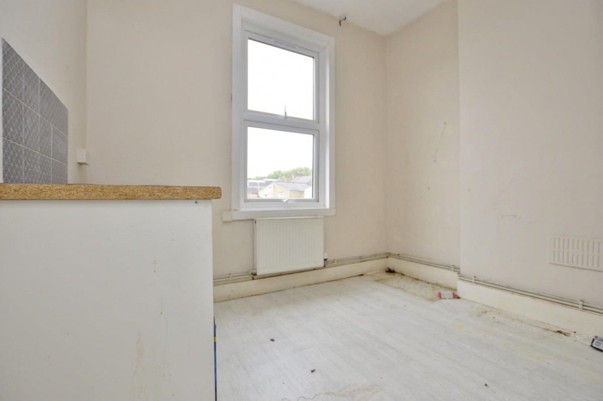 Plashet Road, Plaistow, E13 0QT