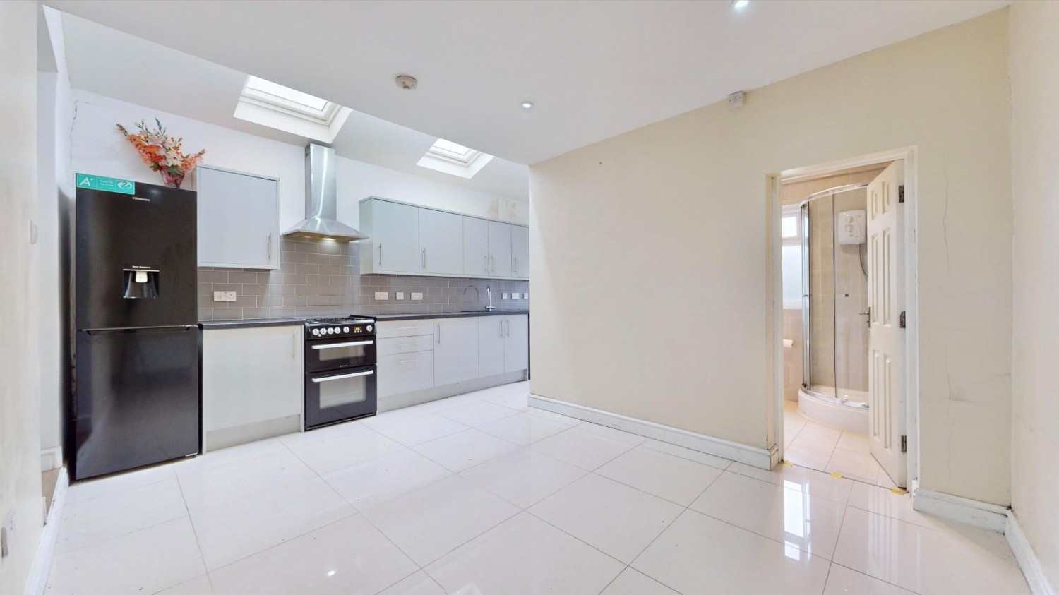 Whalebone Grove, Chadwell Heath, RM6