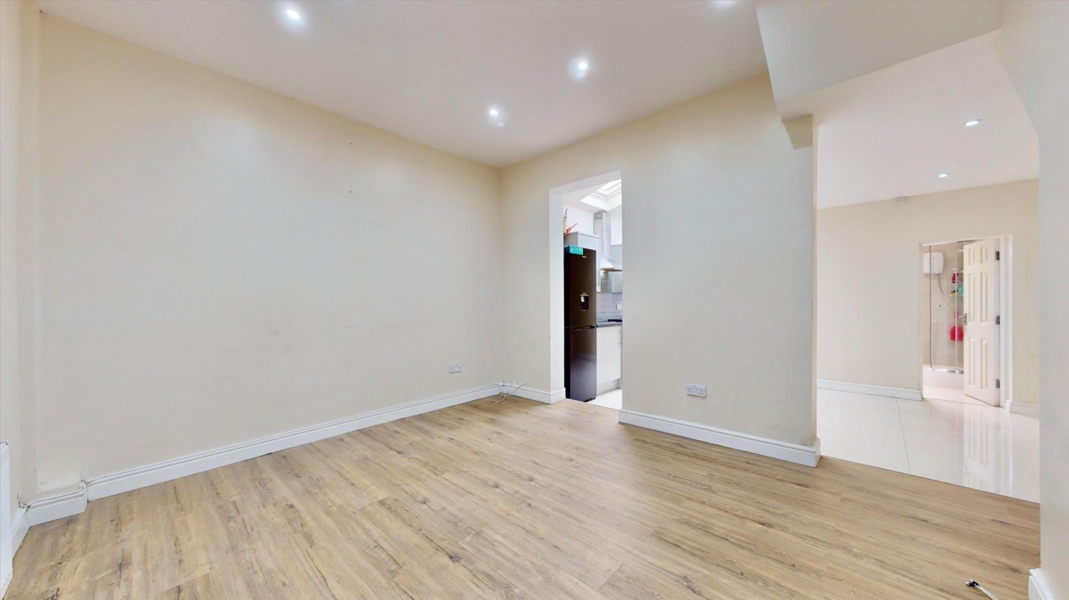 Whalebone Grove, Chadwell Heath, RM6