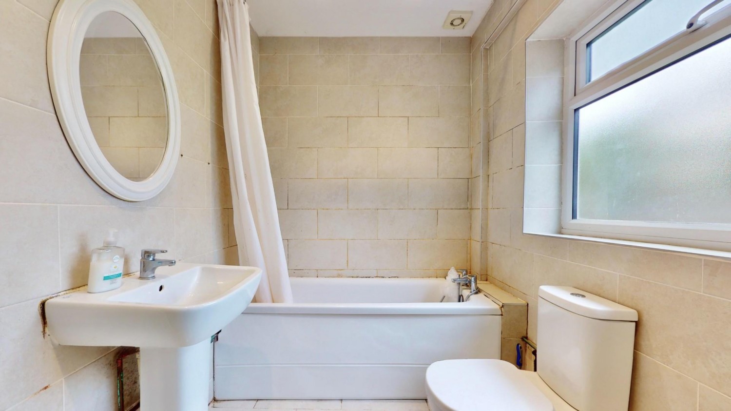 Whalebone Grove, Chadwell Heath, RM6