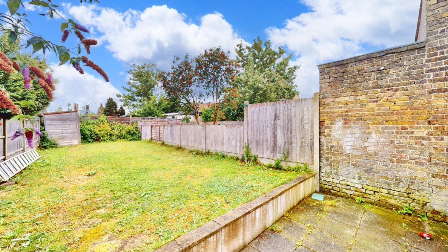 Whalebone Grove, Chadwell Heath, RM6