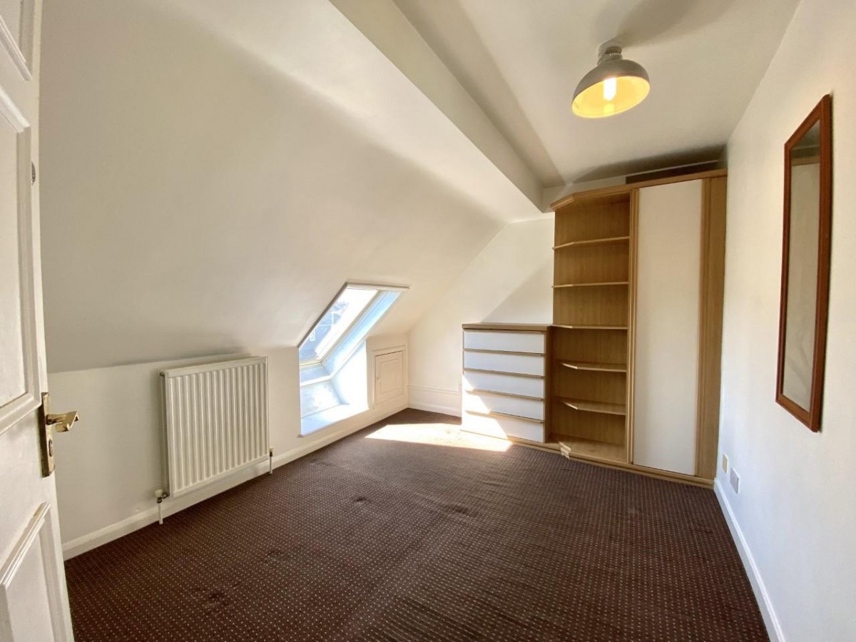 Halsway, Hayes, Middlesex, UB3 3JT