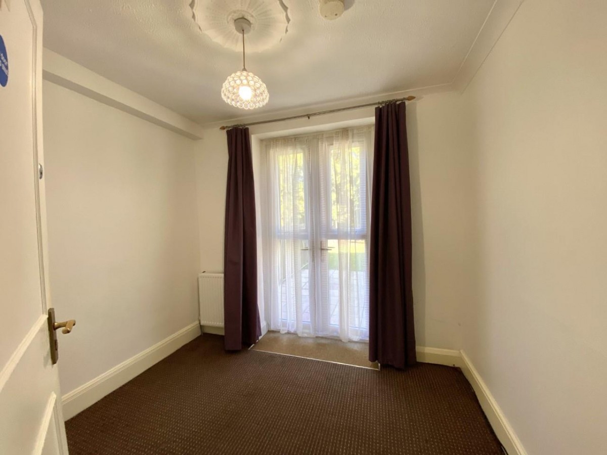 Halsway, Hayes, Middlesex, UB3 3JT