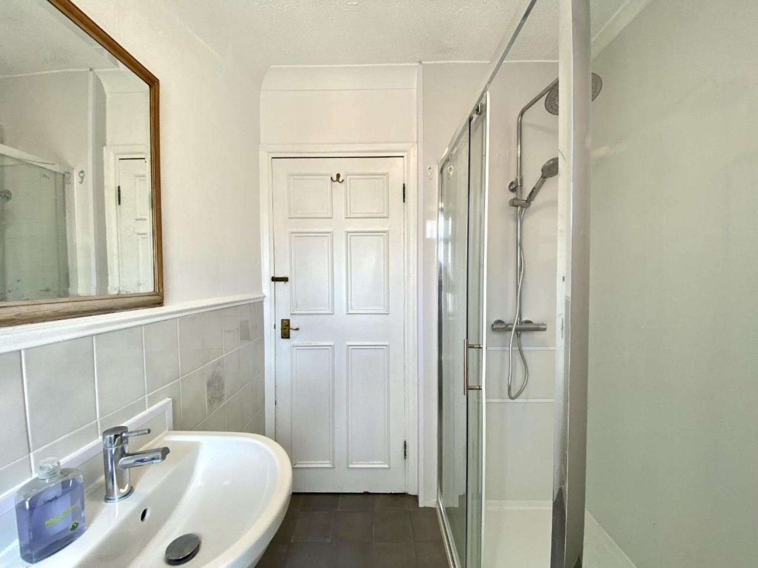 Halsway, Hayes, Middlesex, UB3 3JT