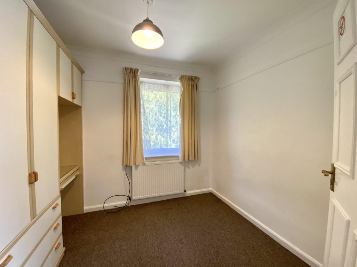 Halsway, Hayes, Middlesex, UB3 3JT