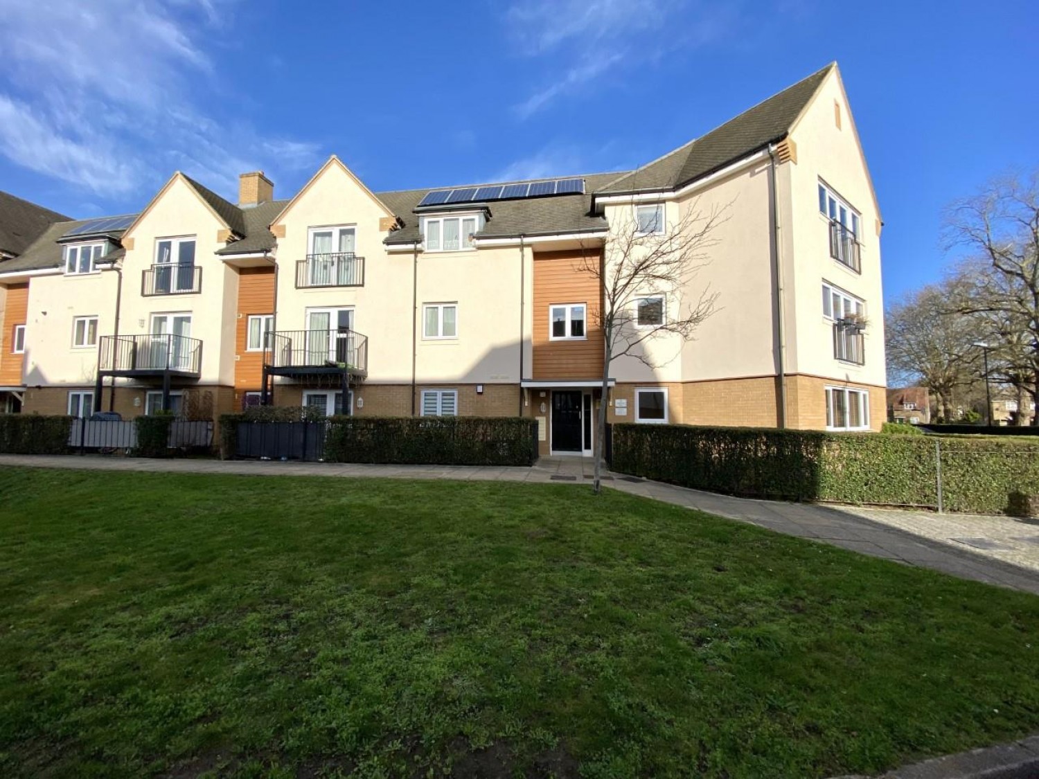 Seafox House, Albacore Way, Hayes, UB3 2FQ