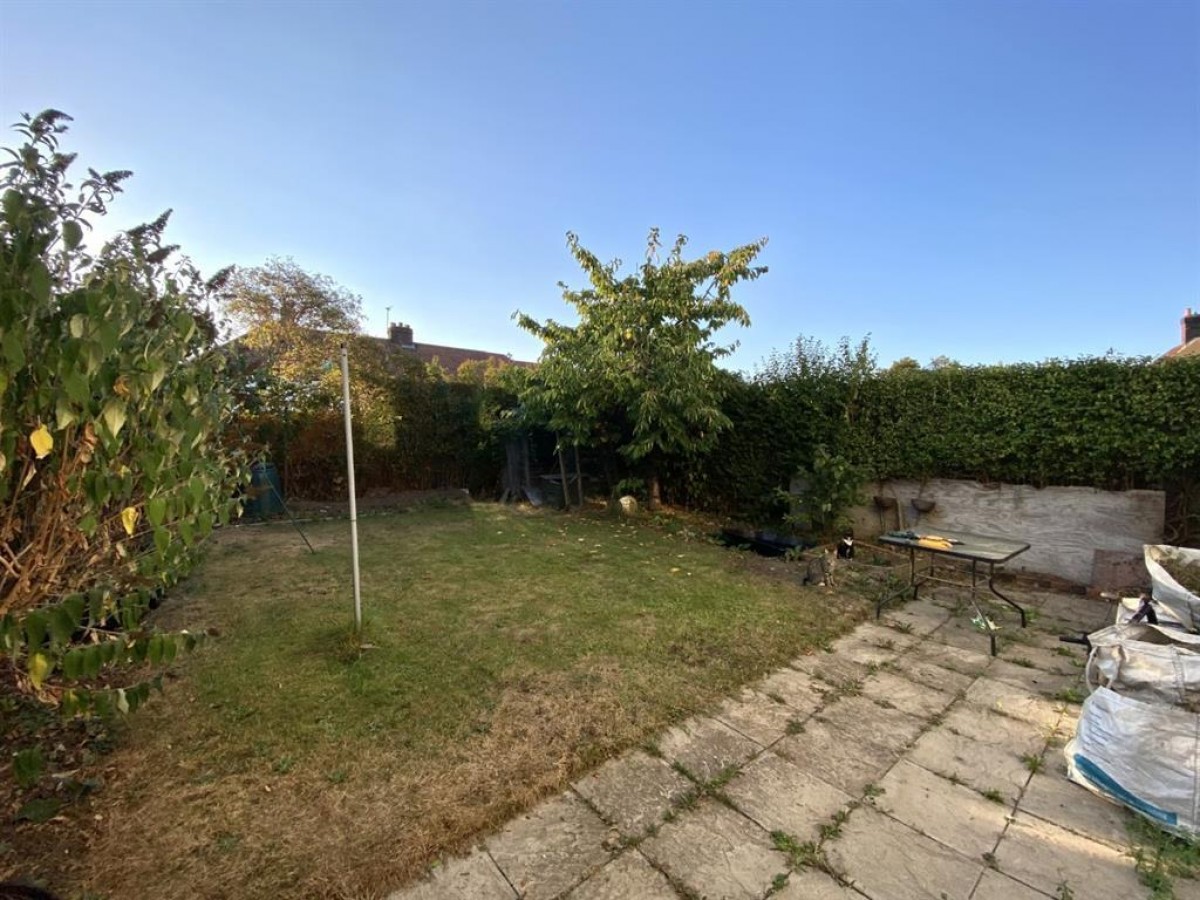 Hunters Grove, Hayes, UB3 3JD