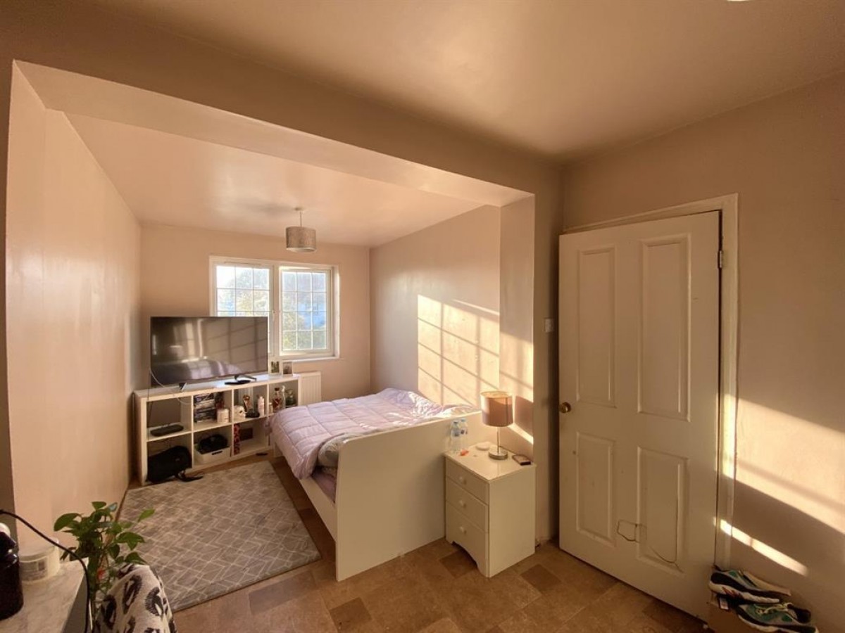 Hunters Grove, Hayes, UB3 3JD