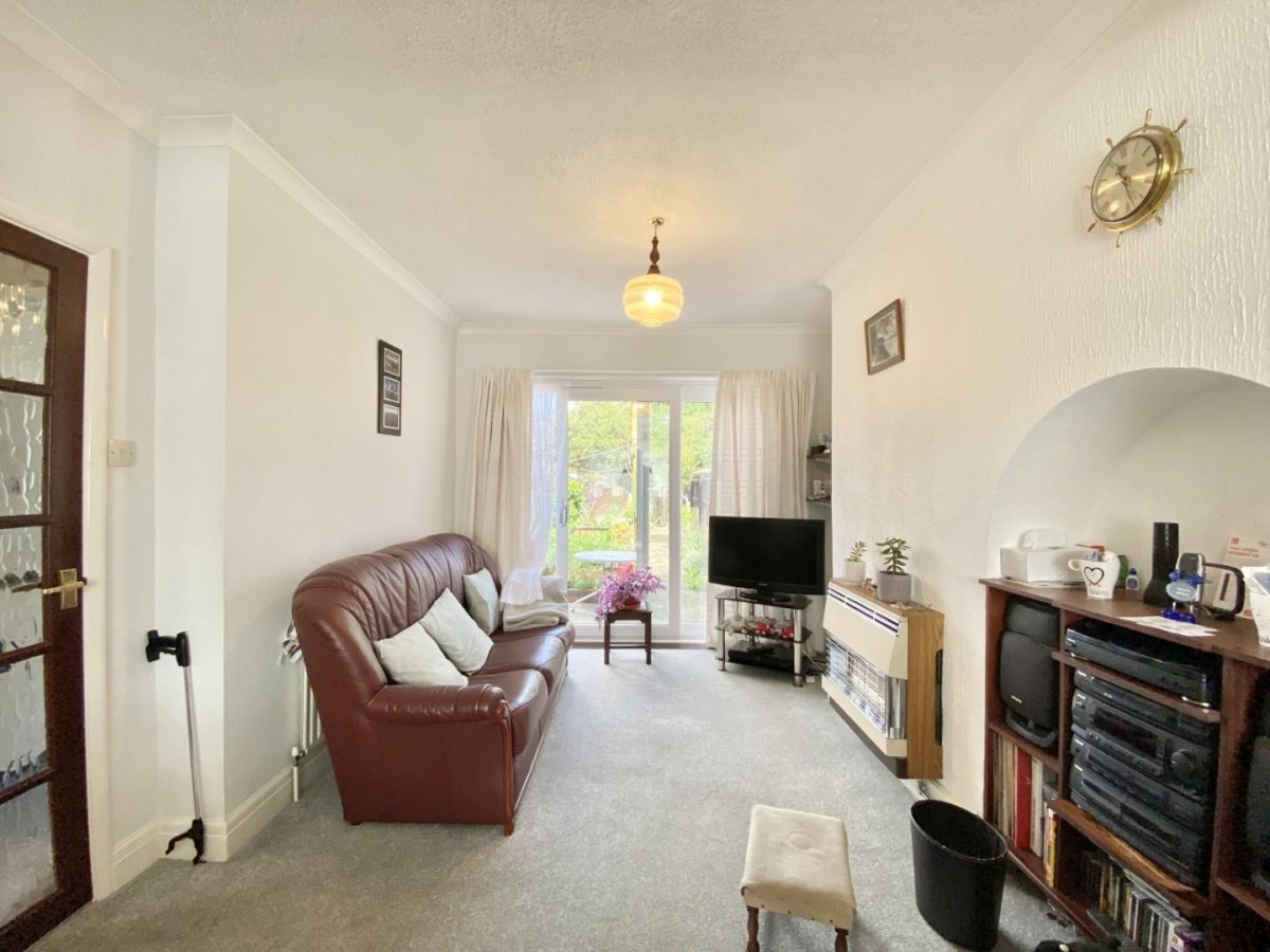 Botwell Lane, Hayes, Middlesex, UB3 2AE
