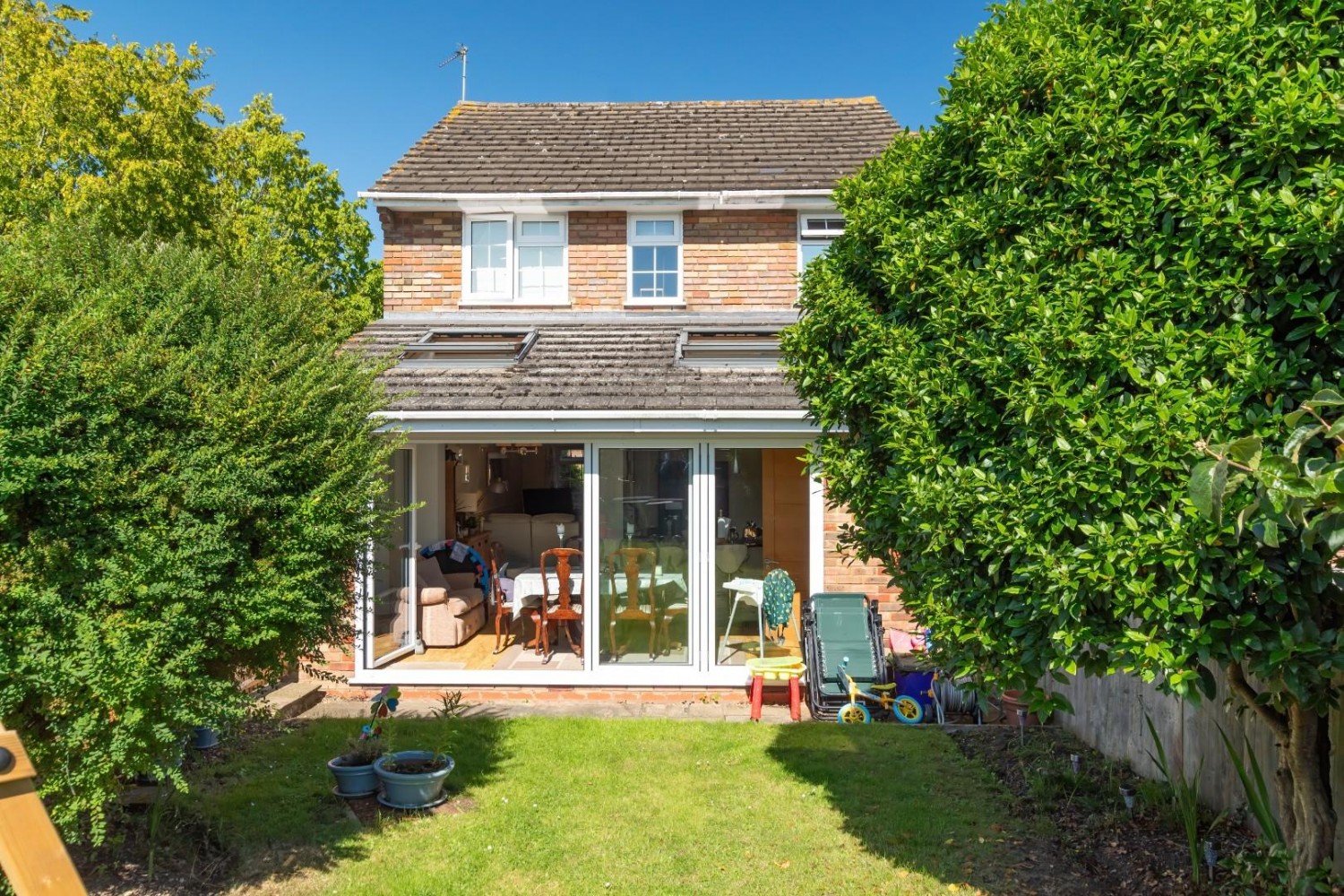 Hunters Close, Tring
