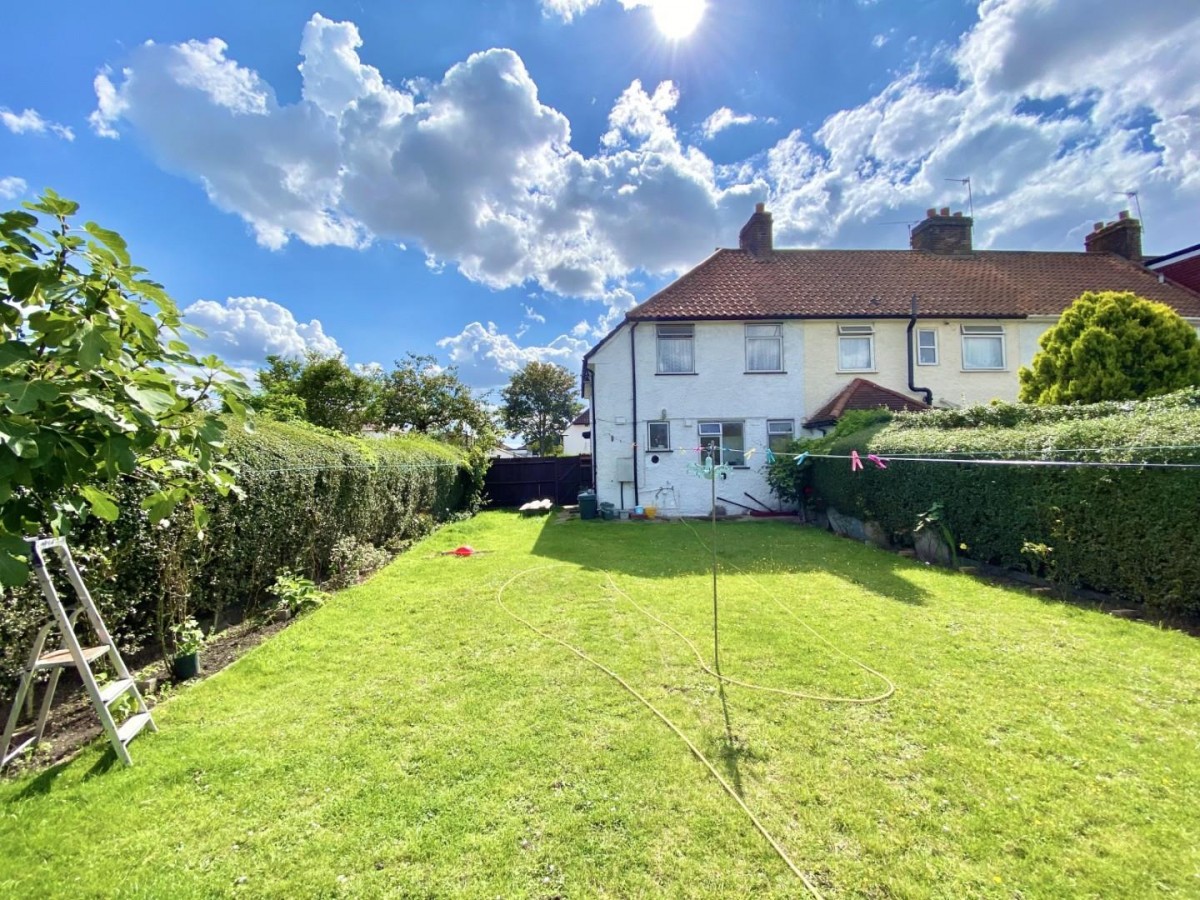 West Walk, Hayes, Middlesex, UB3 3JH