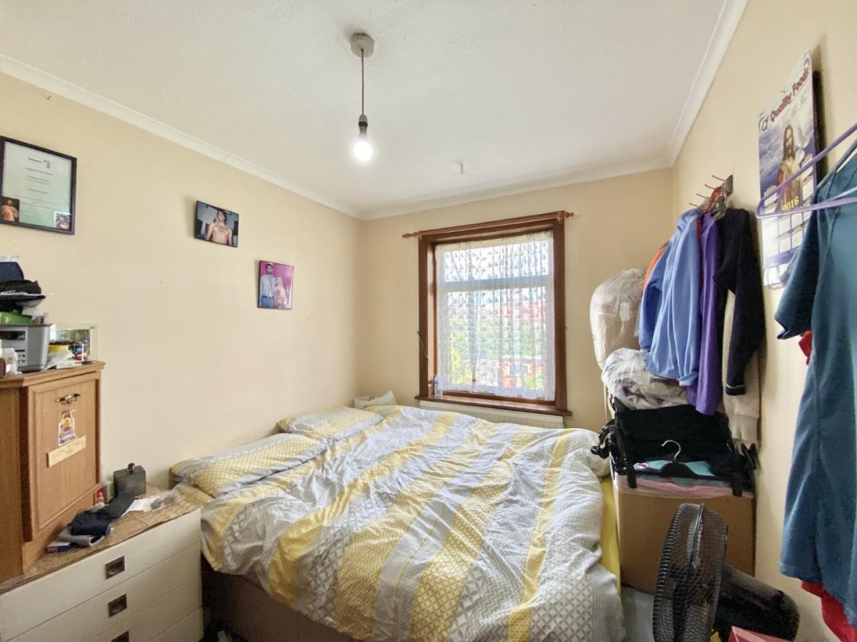 West Walk, Hayes, Middlesex, UB3 3JH