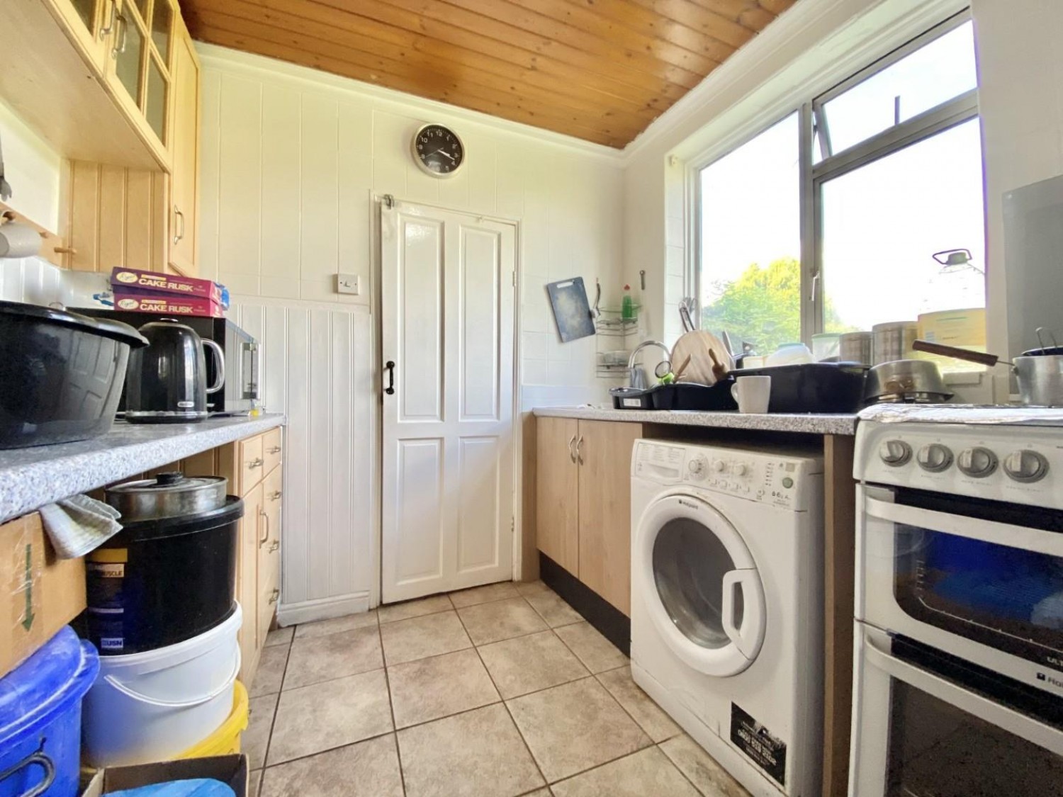 West Walk, Hayes, Middlesex, UB3 3JH