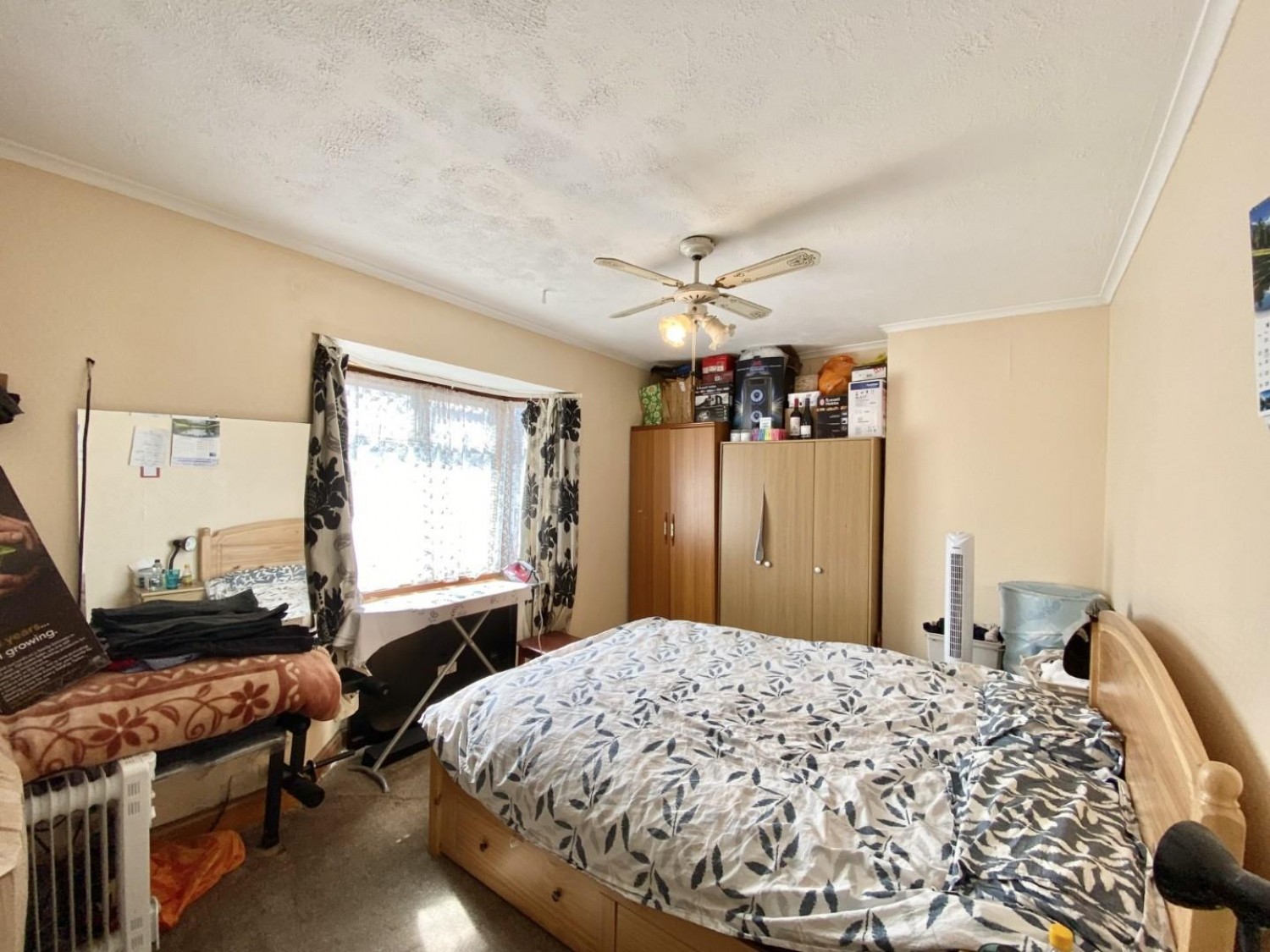 West Walk, Hayes, Middlesex, UB3 3JH