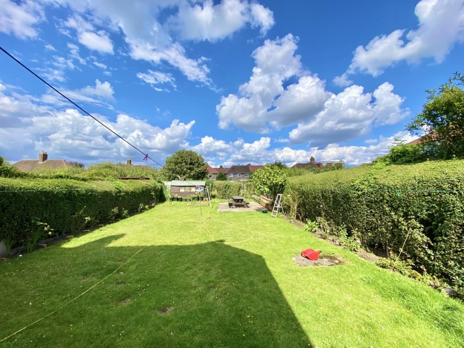 West Walk, Hayes, Middlesex, UB3 3JH