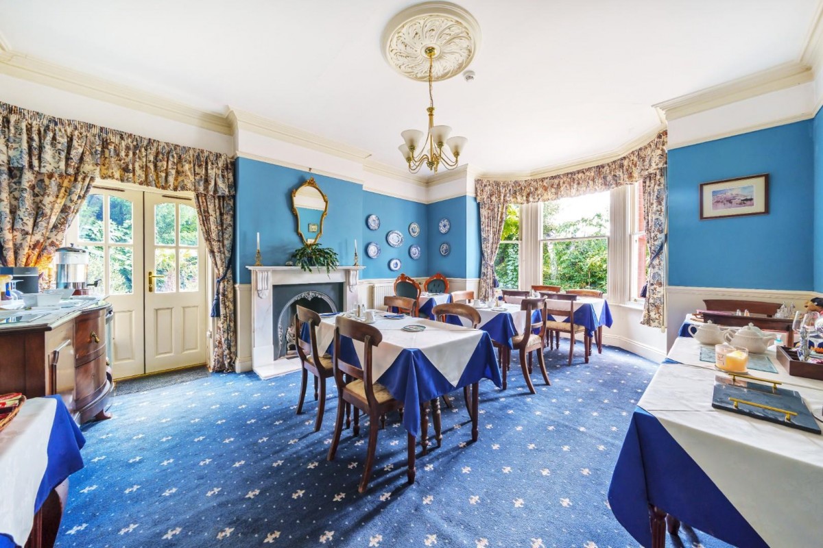 Leadon House Hotel, Ross Road, Ledbury, HR8 2LP