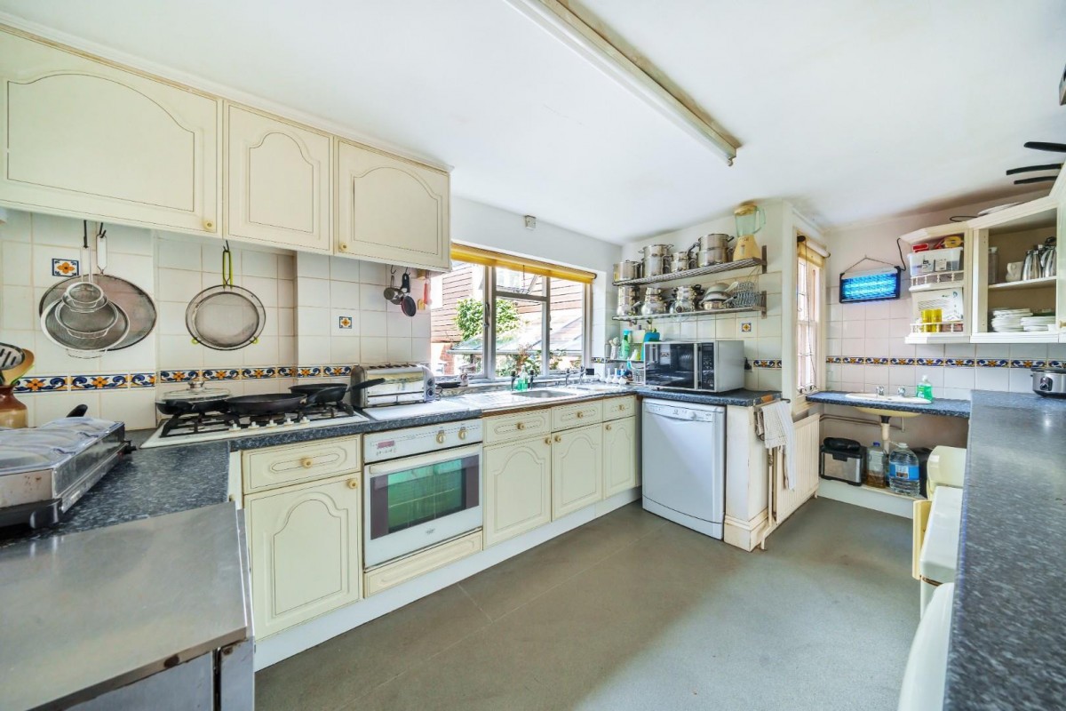 Leadon House Hotel, Ross Road, Ledbury, HR8 2LP