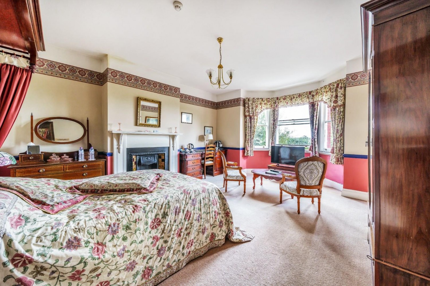 Leadon House Hotel, Ross Road, Ledbury, HR8 2LP