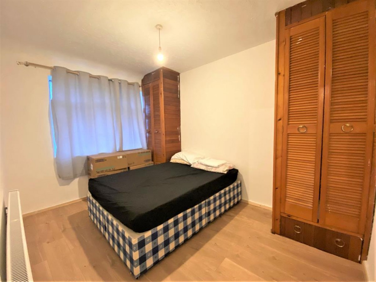 Laburnum Road, Hayes, UB3 4JX